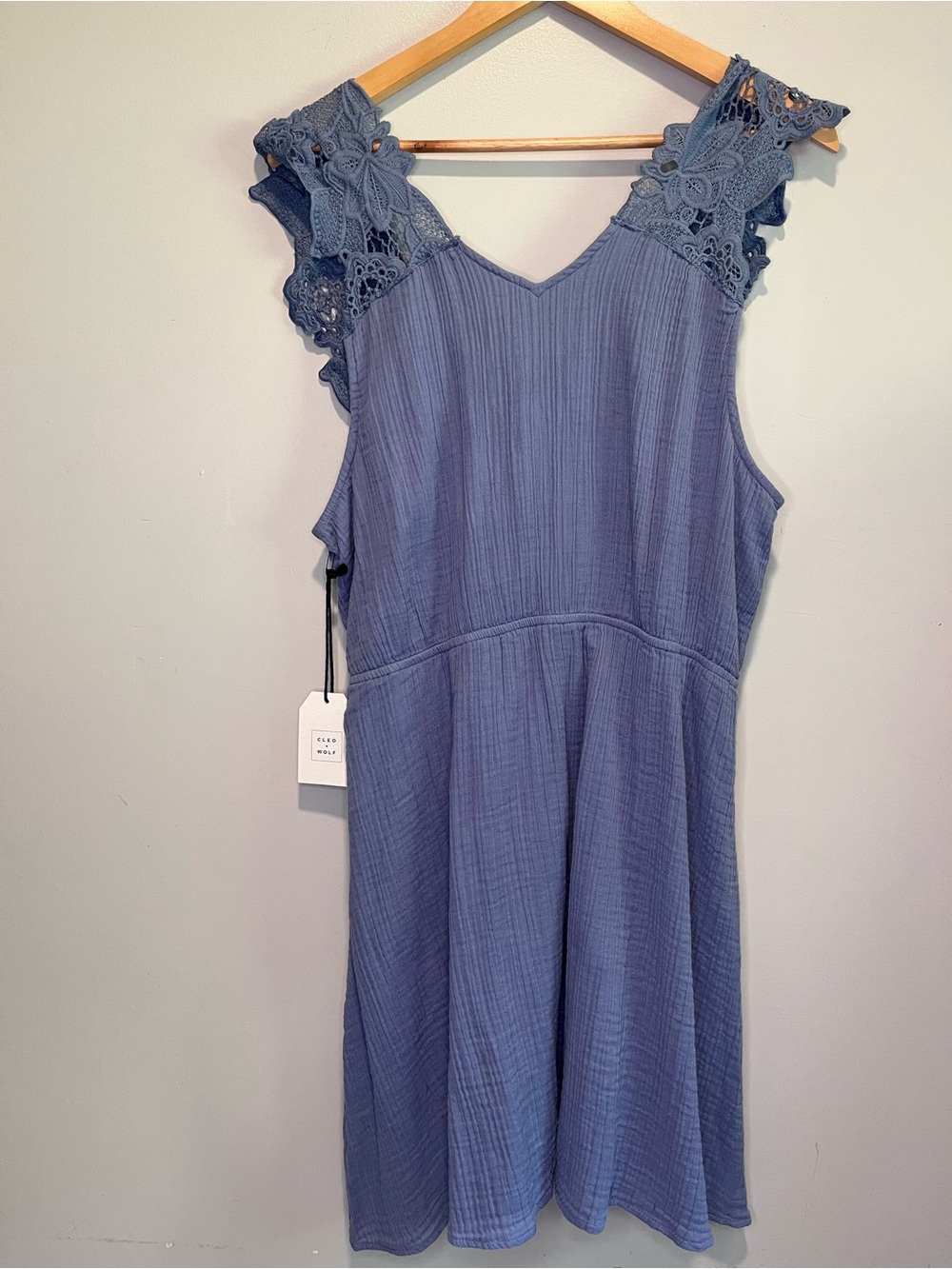 Cleo + Wolf NWT Blue Lace Shoulder Sleeveless Dress